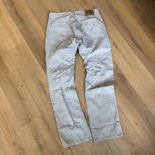 Load image into Gallery viewer, Vintage Levi’s Denim Size 36 x 36
