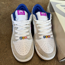 Load image into Gallery viewer, Nike SB Rayssa Leal Low Dunks Size 11.5
