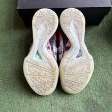 Load image into Gallery viewer, Nike KD Galaxy 4s Size 10
