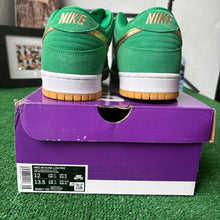 Load image into Gallery viewer, Nike SB St Patrick’s Day Low Dunks Size 12
