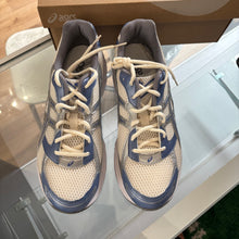 Load image into Gallery viewer, ASICS Blueberry Gel 1130s Size 10.5
