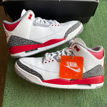 Load image into Gallery viewer, Jordan Fire Red 3s Size 11
