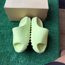 Load image into Gallery viewer, Yeezy Green Glow Slides Size 5
