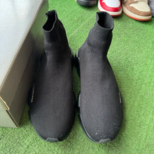 Load image into Gallery viewer, Balenciaga Speed Trainers Size 43
