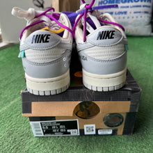 Load image into Gallery viewer, Nike OFF WHITE Lot 28 Low Dunks Size 5.5
