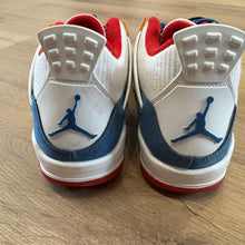 Load image into Gallery viewer, Jordan Messy Room 4s Size 6Y
