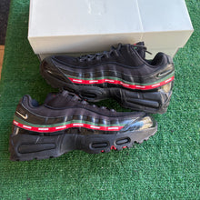 Load image into Gallery viewer, Nike x Undefeated Air Max 95s Size 9.5
