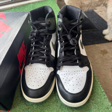 Load image into Gallery viewer, Jordan Clay Green 1s Size 13

