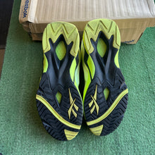 Load image into Gallery viewer, Reebok Kamikaze Size 10.5

