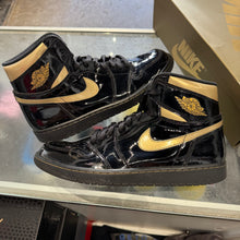 Load image into Gallery viewer, Jordan Black Metallic Gold 1s Size 12
