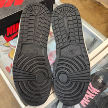 Load image into Gallery viewer, Jordan Patina 1s Size 10.5
