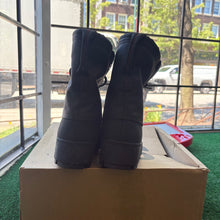 Load image into Gallery viewer, Yeezy Pirate Black 950s Size 10

