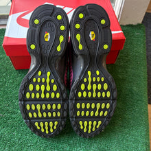 Load image into Gallery viewer, Nike Dusk Air Max Plus 7s Size 11.5
