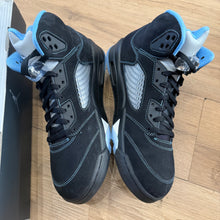 Load image into Gallery viewer, Jordan University Blue 5s Size 12
