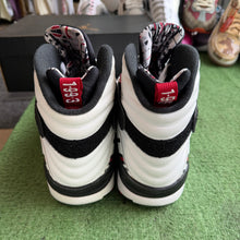 Load image into Gallery viewer, Jordan Alternate 8s Size 13
