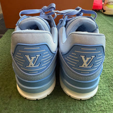 Load image into Gallery viewer, Louis Vuitton Trainers Size 10UK
