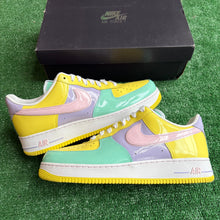 Load image into Gallery viewer, Nike Easter Air Force 1s Size 13
