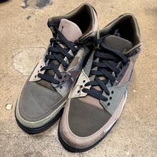 Load image into Gallery viewer, Jordan Patchwork Camo 3s Size 9
