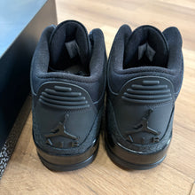 Load image into Gallery viewer, Jordan Black Cat 3s Size 12
