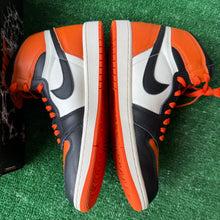 Load image into Gallery viewer, Jordan Shattered Backboard 1s Size 10
