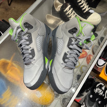 Load image into Gallery viewer, Jordan Green Bean 5s Size 8
