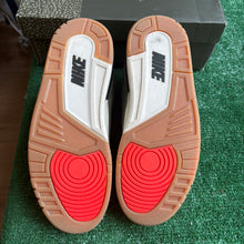 Load image into Gallery viewer, Jordan Family Affair 3s Size 9.5
