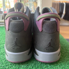 Load image into Gallery viewer, Jordan Bordeaux 6s Size 6.5Y
