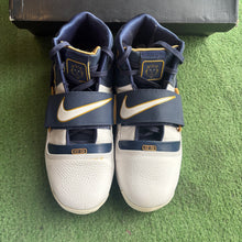 Load image into Gallery viewer, Nike LeBron Zoom Soldier Think 16 25 Straight 1s Size 13
