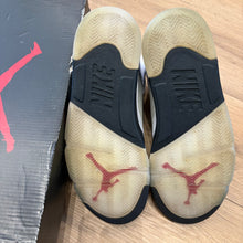Load image into Gallery viewer, Jordan Fire Red 5s Size 9
