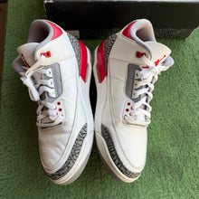 Load image into Gallery viewer, Jordan Fire Red 3s Size 11
