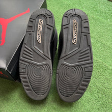 Load image into Gallery viewer, Jordan Black Cat 3s Size 12.5
