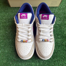 Load image into Gallery viewer, Nike SB Rayssa Leal Low Dunks Size 10
