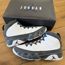 Load image into Gallery viewer, Jordan Flint 9s Size 9
