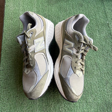 Load image into Gallery viewer, New Balance Light Olive Khaki 2002Rs Size 12
