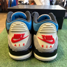 Load image into Gallery viewer, Jordan Rare Air 3s Size 7
