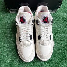 Load image into Gallery viewer, Jordan Flight Club 4s Size 11
