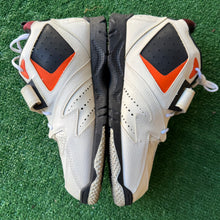 Load image into Gallery viewer, Vintage Cleveland Browns Sneakers Size 10
