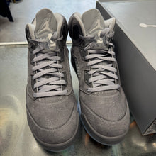 Load image into Gallery viewer, Jordan Wolf Grey 5s Size 10.5
