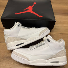 Load image into Gallery viewer, Jordan Pure Money 3s Size 10.5
