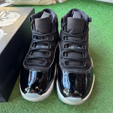 Load image into Gallery viewer, Jordan Space Jam 11s Size 9
