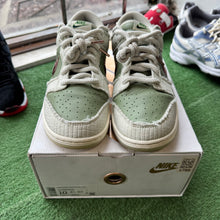 Load image into Gallery viewer, Nike Kyler Murray Low Dunks Size 10
