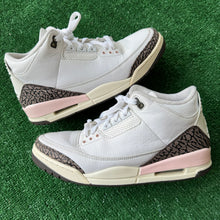 Load image into Gallery viewer, Jordan Neapolitan 3s Size 11.5W/10M
