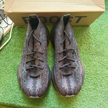 Load image into Gallery viewer, Yeezy Onyx 380s Size 8.5
