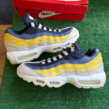 Load image into Gallery viewer, Nike Lemon Wash Air Max 95s Size 11
