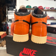 Load image into Gallery viewer, Jordan Shattered Backboard 3.0 Size 6.5Y
