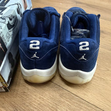 Load image into Gallery viewer, Jordan Jeter Low 11s Size 10.5
