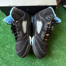 Load image into Gallery viewer, Jordan University Blue 5s Size 12
