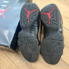 Load image into Gallery viewer, Jordan Olive 9s Size 9
