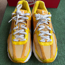 Load image into Gallery viewer, Nike Zoom Yellow Ochre Vomero 5s Size 9
