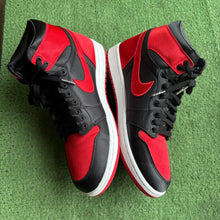 Load image into Gallery viewer, Jordan Satin Bred 1s Size 10M/11.5W
